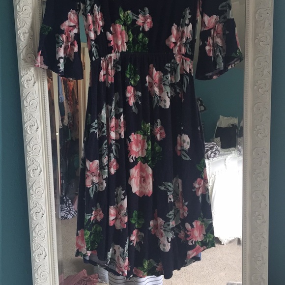 •••SOLD••• - Picture 2 of 5